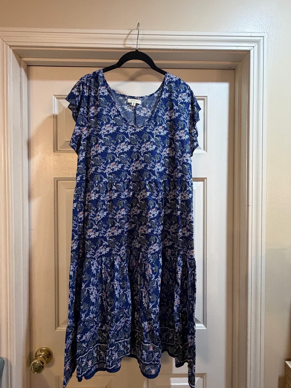 Max Studio Blue Floral V-Neck Tiered Dress Size 1X P2P22โ